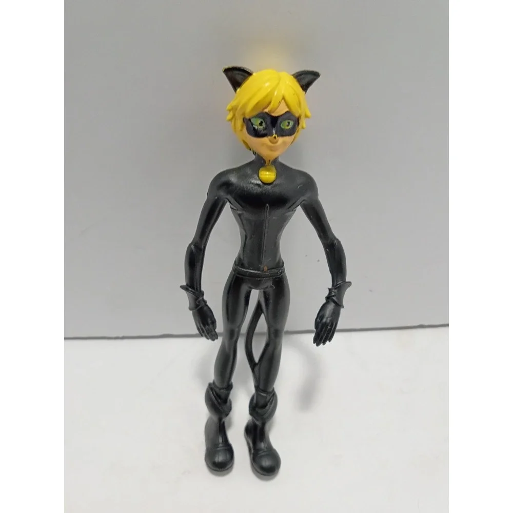 Miraculous Tales of Ladybug & Cat Noir Bend Ems 5.5